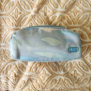 LUG Cosmetic Case - Sky Blue